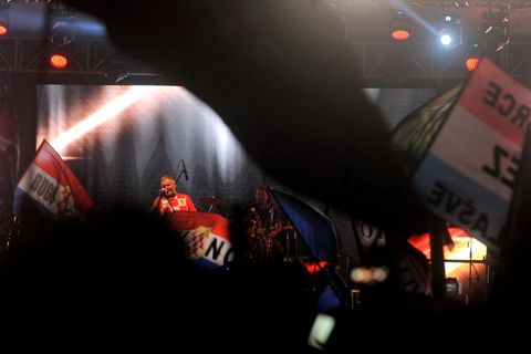 Der Sänger Thompson bei einem Konzert im Jahr 2018