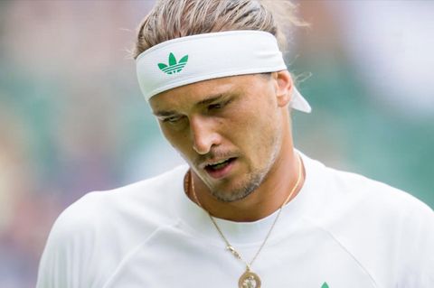 Tennis-Star Alexander Zverev reagiert auf einen Punktverlust in Wimbledon