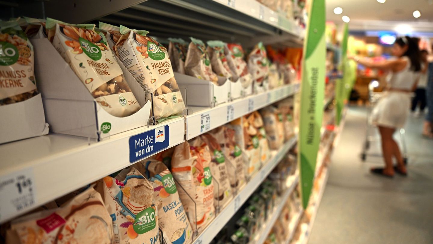 Shopping: muesli, pasta and deodorant – do drugs become supermarkets?