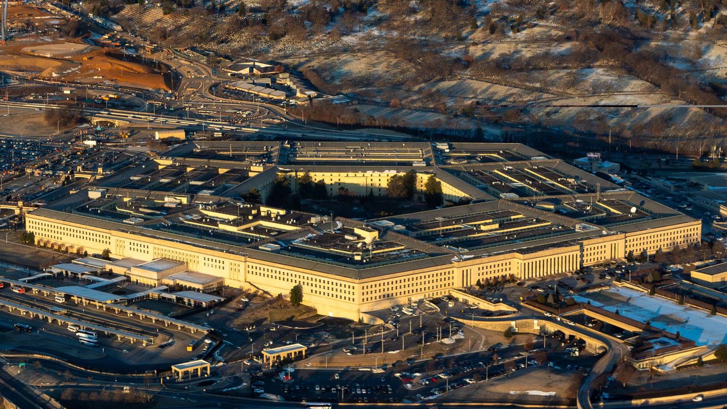 US ministries relativize Trump’s planned weapon delivery stop
