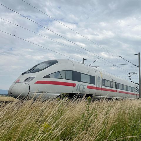 Der ICE 91 kam auf freier Strecke zum Stehen
