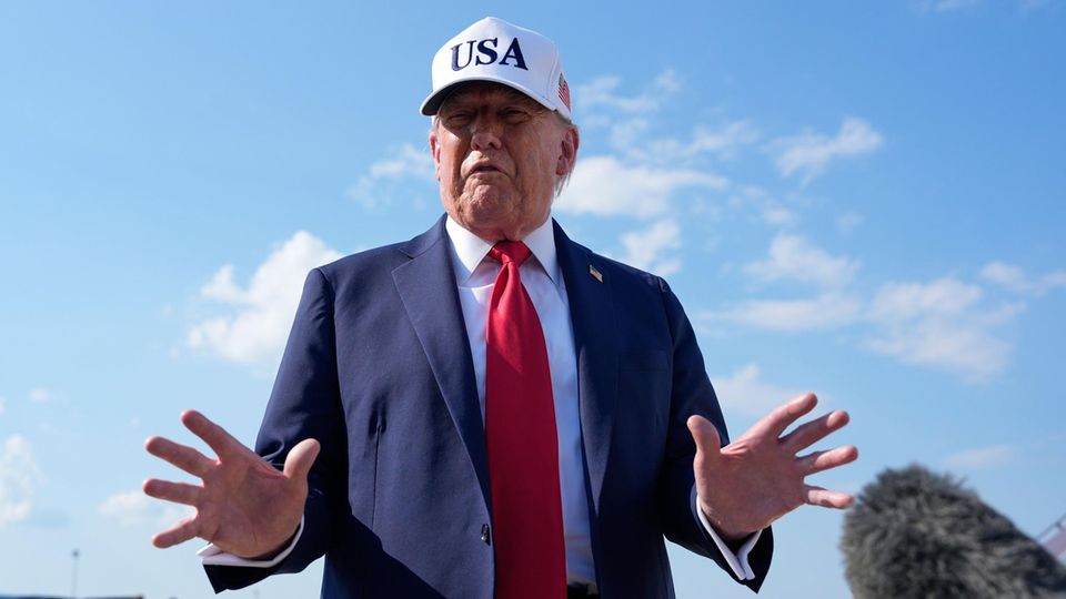 Luftalarm in der Ukraine: Angriffe auf Kiew – Trump nach Telefonat mit Putin "nicht glücklich" Luftalarm in der Ukraine: Angriffe auf Kiew – Trump nach Telefonat mit Putin "nicht glücklich"