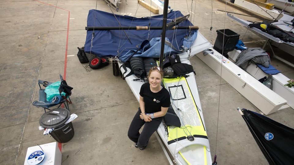 Die 49erFX-Jolle ist ihr eigentliches Wettkampfgerät. Mit dieser Bootsklasse wird seit 2016 olympisch gesegelt 