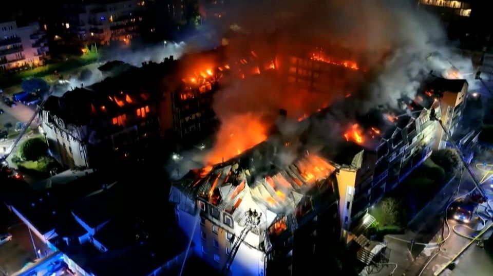 Feuer-Inferno in Warschau: Großbrand macht Hunderte Menschen obdachlos
