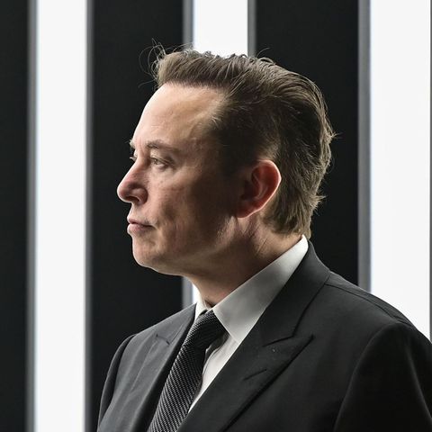 Elon Musk kann als gebürtiger Südafrikaner nicht US-Präsident werden, aber eine Parteigründung ist ja auch was