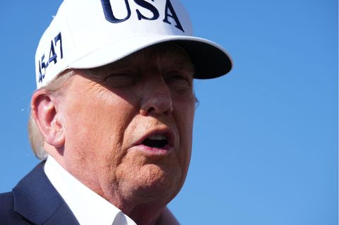 "Zu einer Vollkatastrophe geworden": Trump spottet über Musks "Amerika Partei"