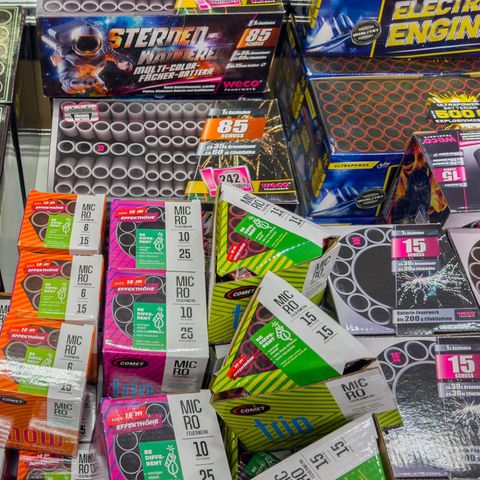 Ein Böllerverbot würde dem Verkauf von Feuerwerk im Einzelhandel ein Ende setzen