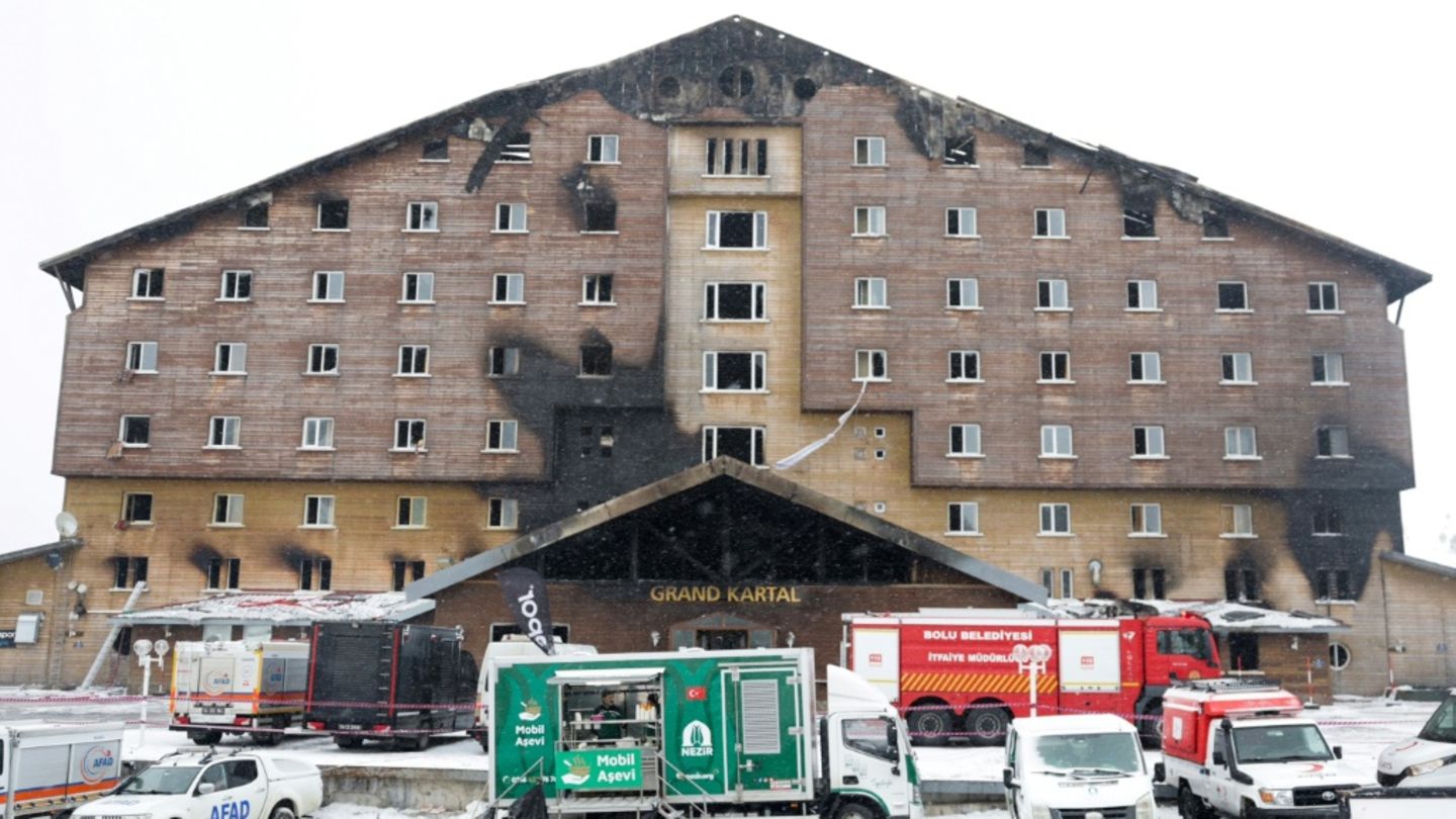 Das ausgebrannte Hotel