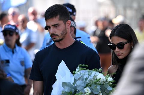 RB-Leipzig-Stürmer André Silva und seine Frau bei der Beerdigung von Diogo Jota und seinem Bruder