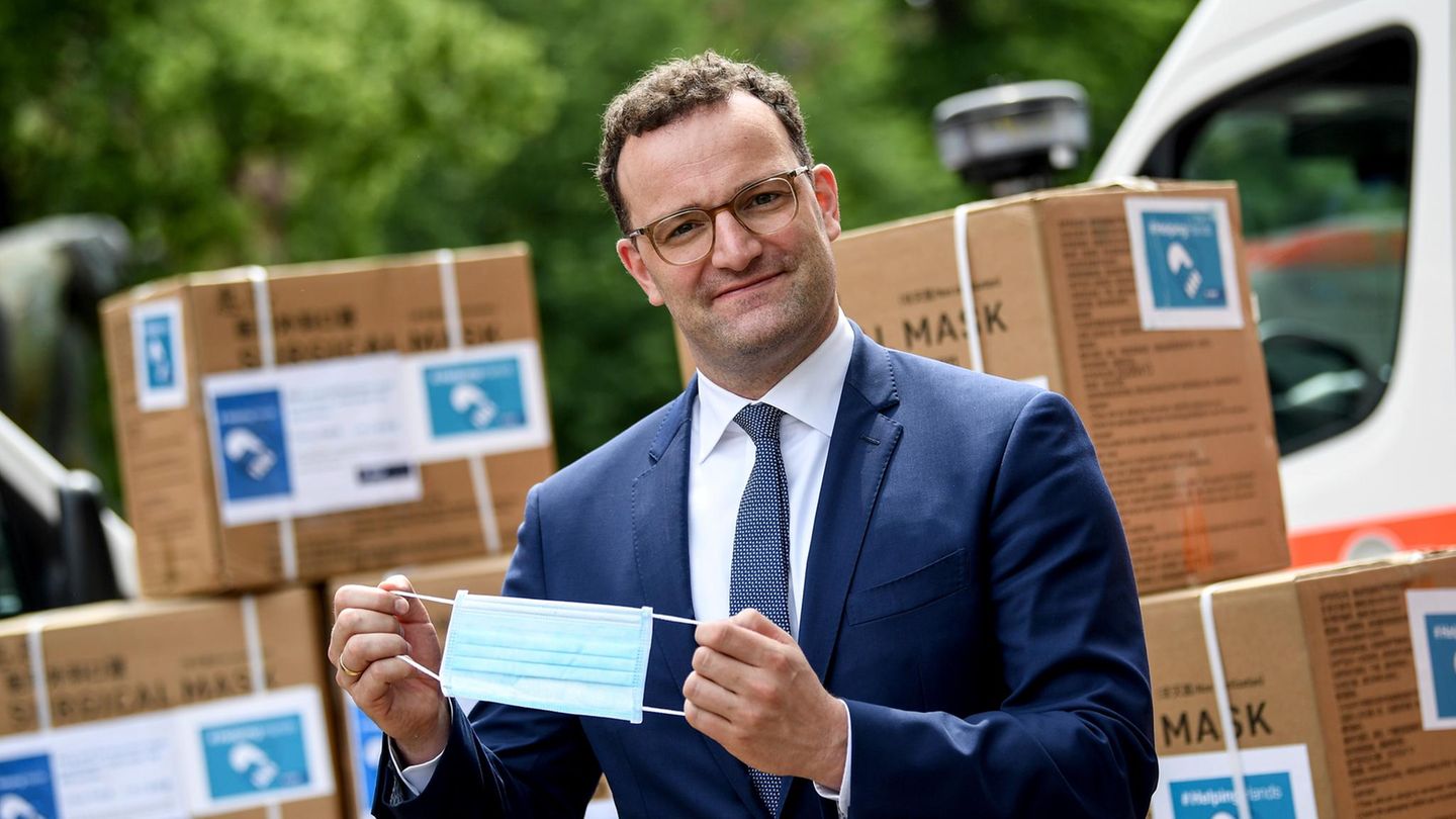 Jens Spahn mit Maske Jens Spahn mit Maske