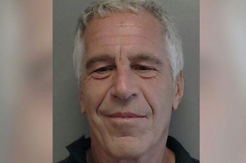 Jeffrey Epstein nach seiner Verhaftung 2019