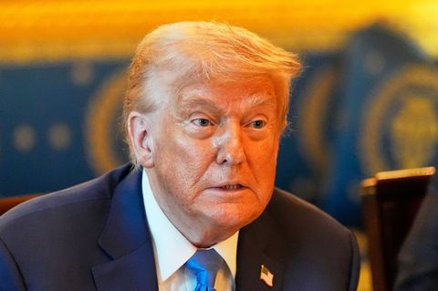 Donald Trump sagt der Ukraine weitere Waffenlieferungen zu