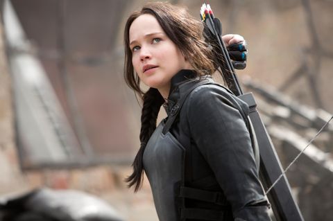 Jennifer Lawrence als Katniss Everdeen in einer Szene des Films "Die Tribute von Panem 3 – Mockingjay Teil 1"