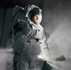 Raumfahrt: Gerst im neuen Luna-Mondtestzentrum