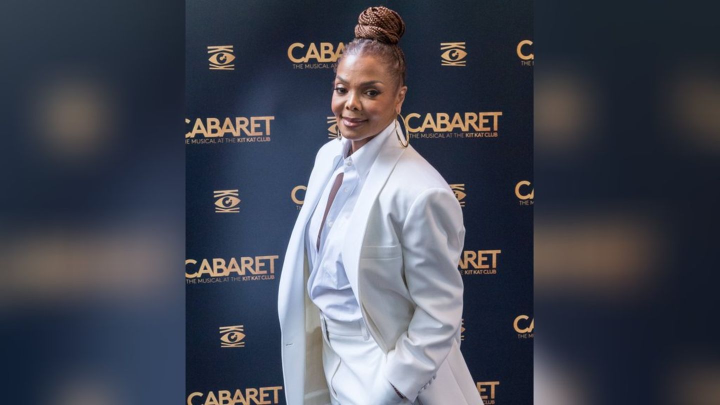 Janet Jackson: Rare appearance on “Cabaret” anniversary