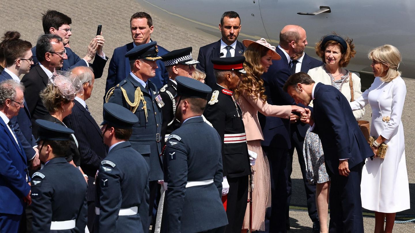 Emmanuel Macron begrüßt Kate Emmanuel Macron begrüßt Kate