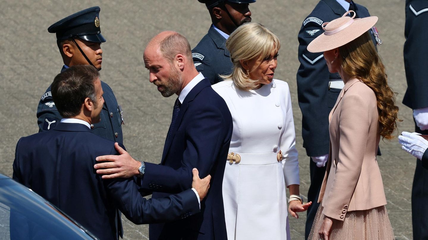 Emmanuel and Brigitte Macron meet Kate, William and King Charles