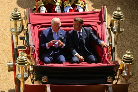 König Charles III. und Präsident Emmanuel Macron