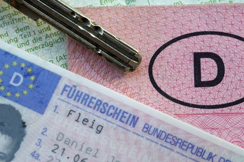 Warum ist der Führerschein so teuer geworden?