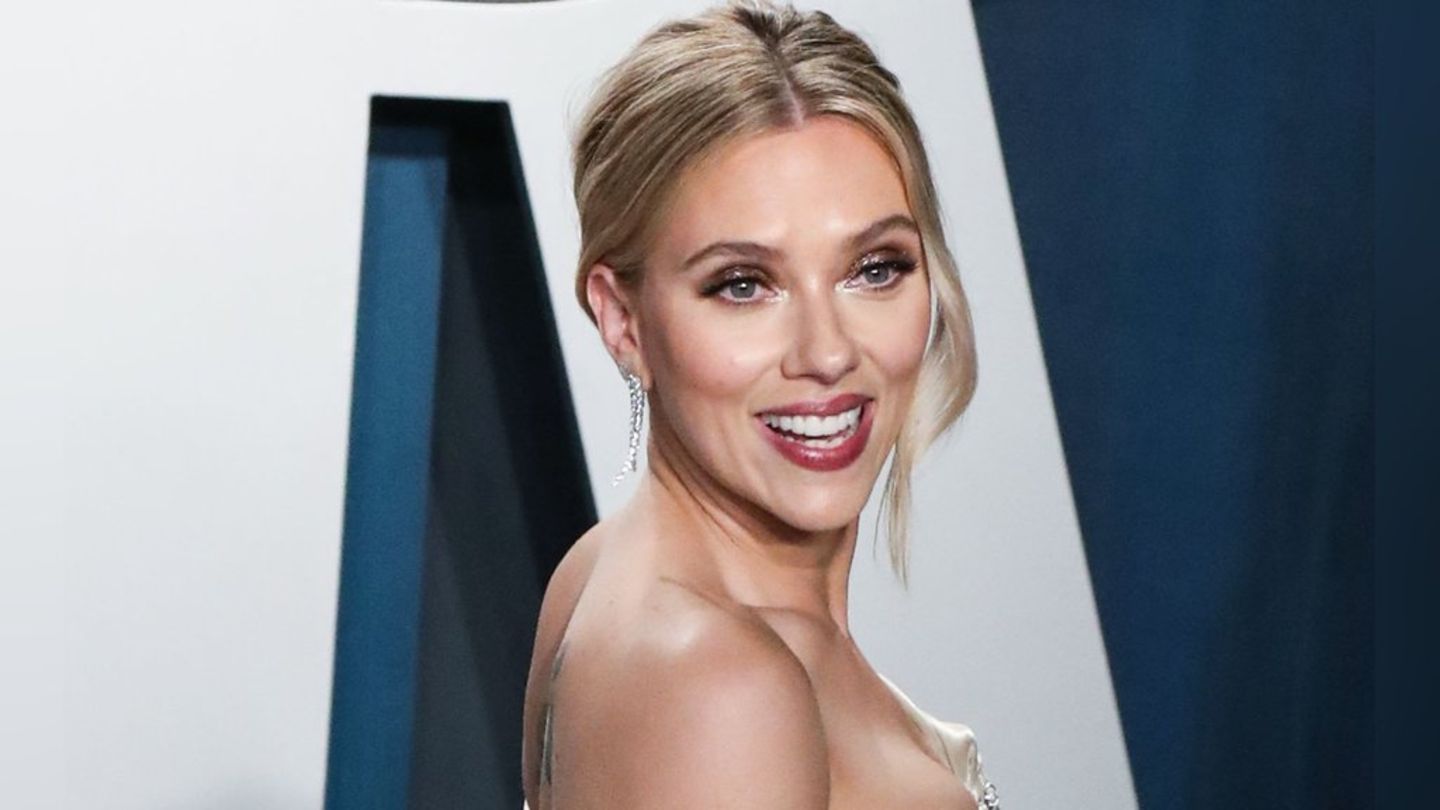 Scarlett Johansson: Thanks to “Jurassic World” most lucrative film star