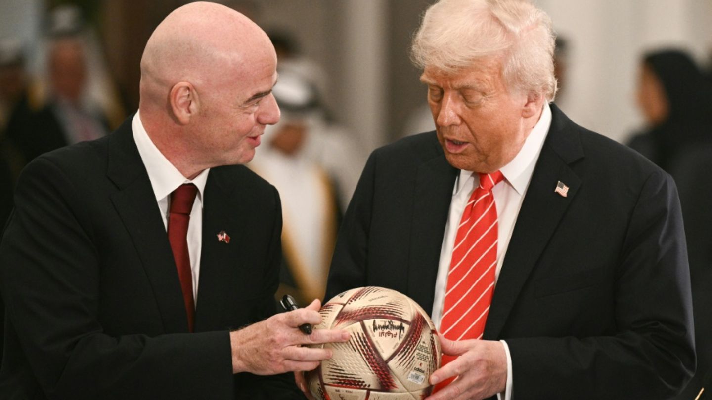 Fifa-Präsident Infantino (li.) mit Trump im Mai in Doha