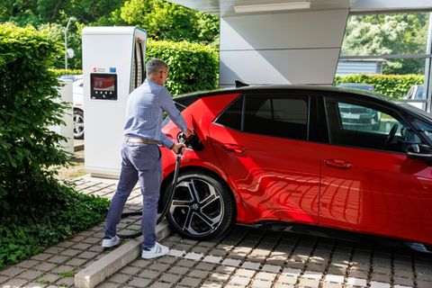 Ladevorgang eines E-Autos