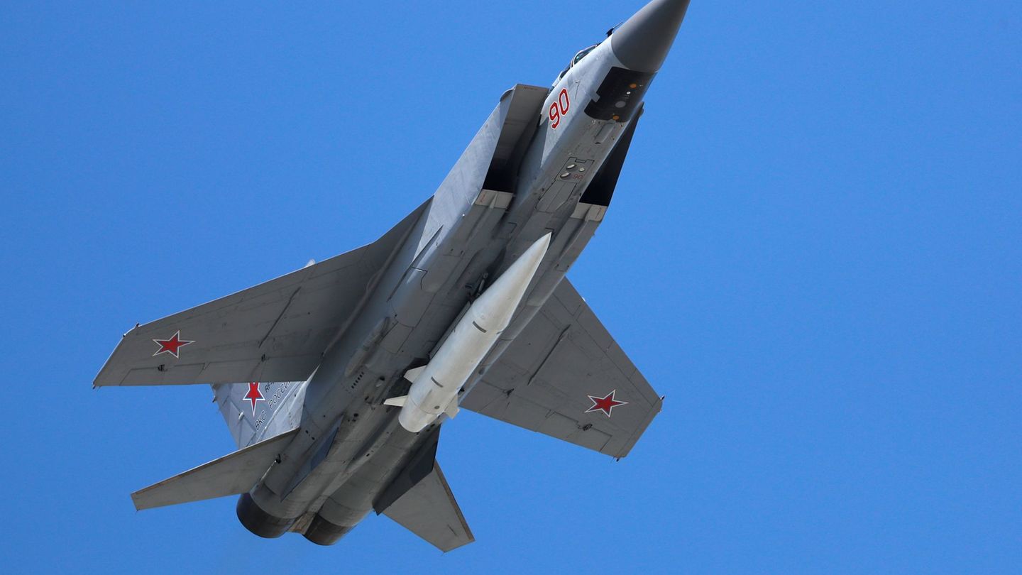 War in Ukraine: Russia starts attack with drones and kinschal rocket