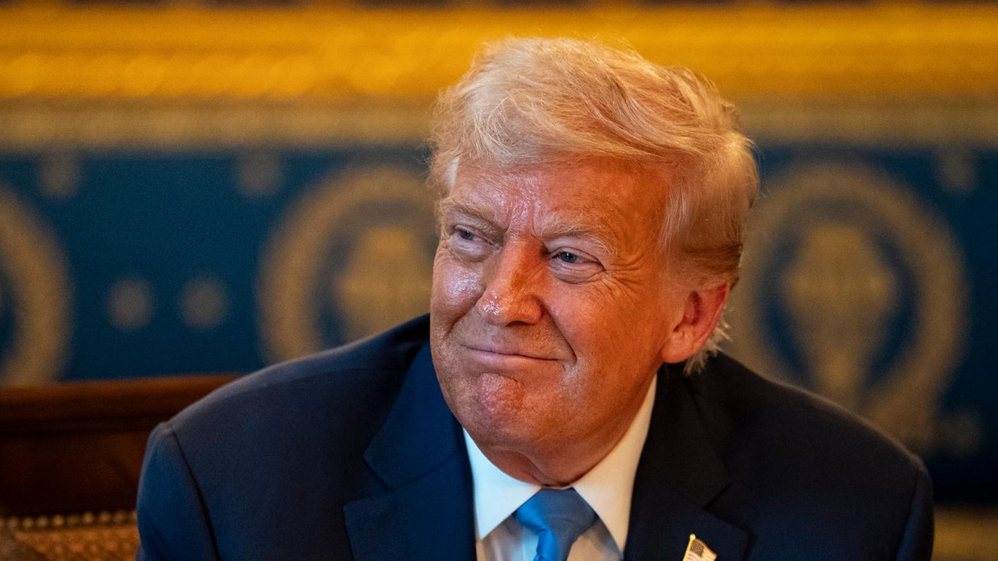 The highest US court gives the green light for mass layoffs of Trump