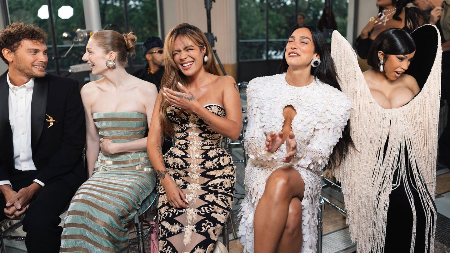 Haute Couture: Frontrow bei Schiaparelli