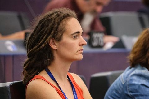 Linken-Abgeordnete Carola Rackete bei einer Plenarsitzung des Europäischen Parlaments. Sie wollte zur "Erneuerung der Partei beitragen"