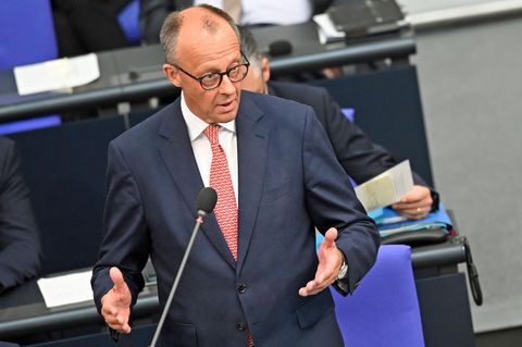 Bundeskanzler Friedrich Merz (CDU) im Deutschen Bundestag
