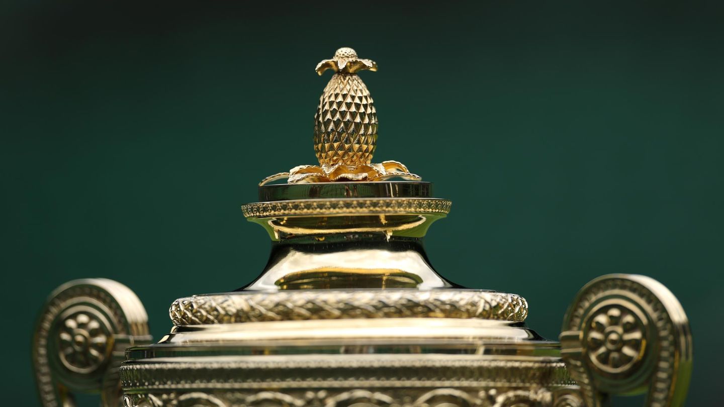 Die Ananas auf der Siegertrophäe der Männer