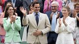 Kate im mintgrünen Blazer neben Roger Federer in der Royal Box