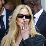 Haute Couture: Nicole Kidman bei Balenciaga mit schwarzer Sonnenbrille