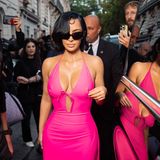 Haute Couture: Kim Kardashian in einem pinken Kleid