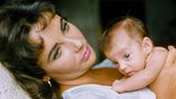 Liz Taylor 1957 mit ihrer Tochter Elizabeth "Liza" Frances Todd