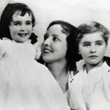 Liz Taylor als Zweijährige, mit ihrer Mutter Sara und ihrem Bruder Howard, 1935 in Hollywood