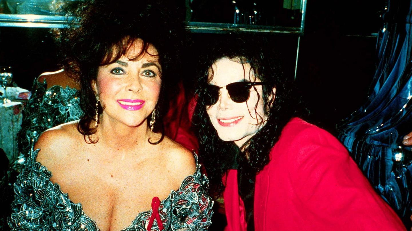 Liz Taylor und Michael Jackson 2002