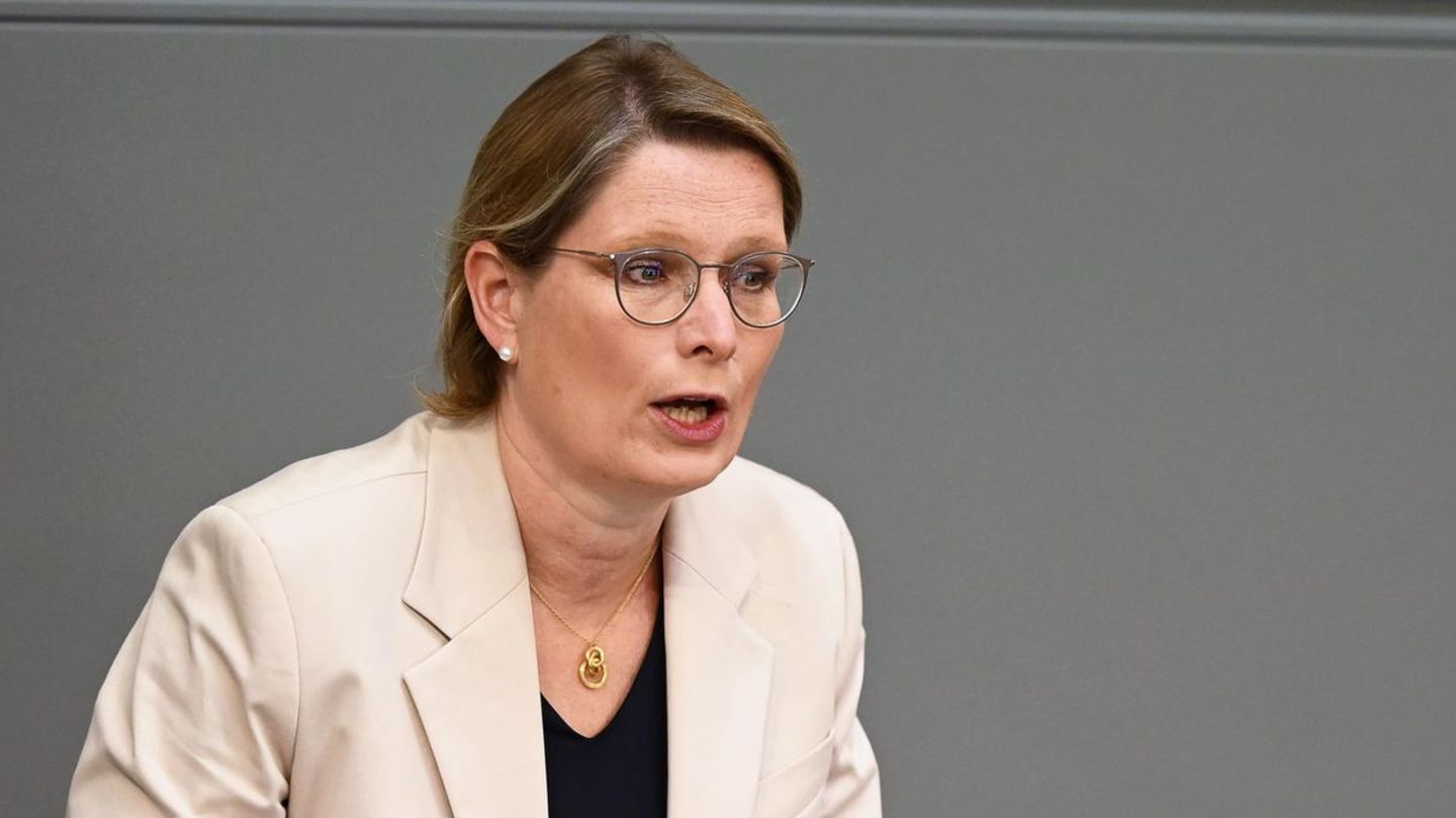 Rental price brake: Minister threatens landlords with fine