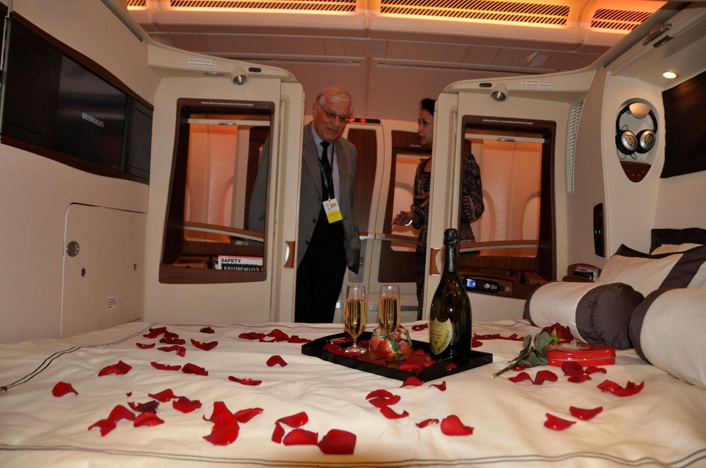 #1 Singapore Airlines Singapore Airlines First Class Kabine