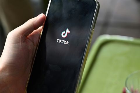 Tiktok-Logo auf Handy