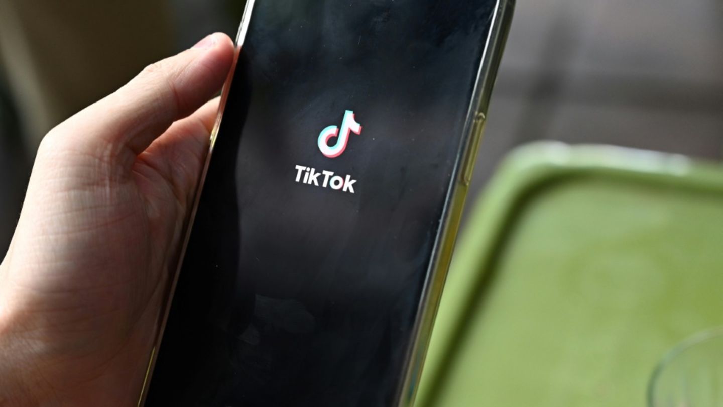 Tiktok-Logo auf Handy