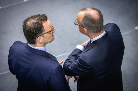 Gescheiterte Richterwahl: Schon bei seiner Kanzlerkür konnte sich CDU-Chef Friedrich Merz nicht auf seinen Bundestagsfraktionschef Jens Spahn verlassen 