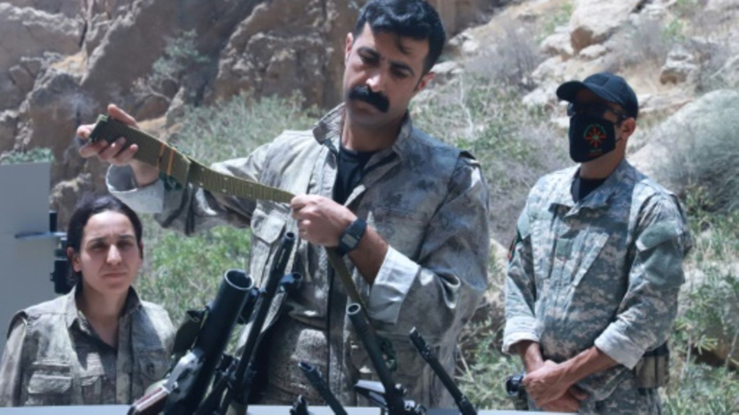 PKK entwaffnet sich PKK entwaffnet sich