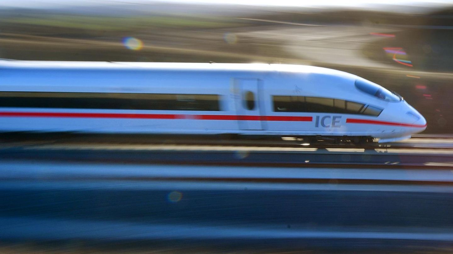 ziel-erneut-verfehlt-bahn-p-nktlichkeit-im-juni-gefallen-grafik-zeigt-prek-re-lage-des-fernverkehrs