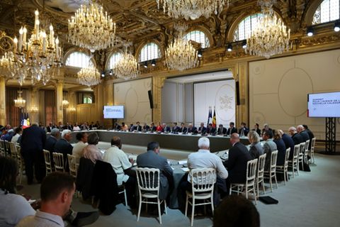 Beratungen über die Zukunft Neukaledoniens im Elysée-Palast in Paris