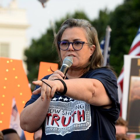 Schauspielerin Rosie O'Donnell, 63, bei einer Demonstration