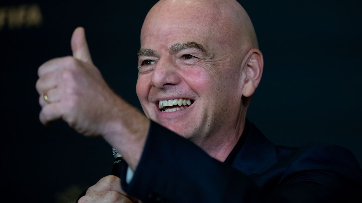 Football: FIFA President thanks Trump and countered critics like Klopp