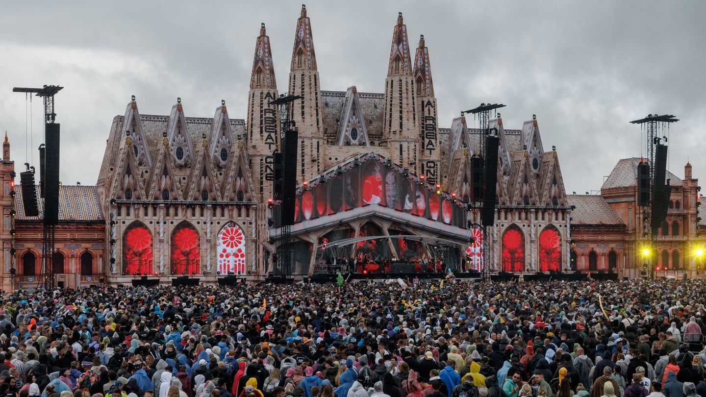 Elektro-Musik-Festival-22-Airbeat-One-im-Zeichen-von-Viva-Espa-a-