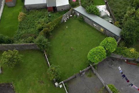 Irlands dunkle Vergangenheit: Massengrab mit fast 800 toten Kindern soll direkt unter Spielplatz liegen